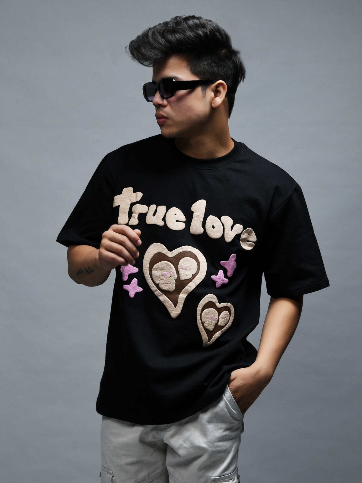 True Love (BLACK) Oversized T-Shirt 240gsm